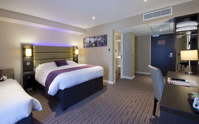 Premier Inn Edinburgh City Centre(York Place)