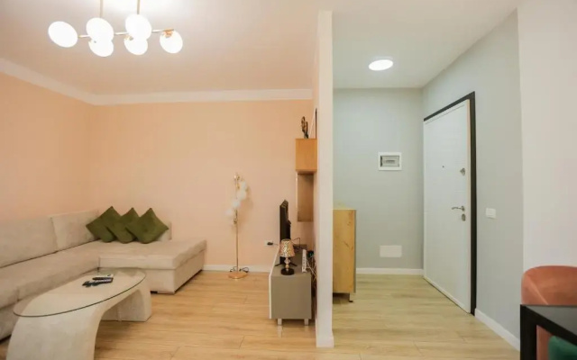 Miku Apartment-Spectacular 1BD At Komuna e Parisit
