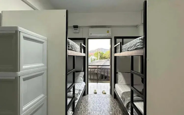 Phuket Hostel at Rawai