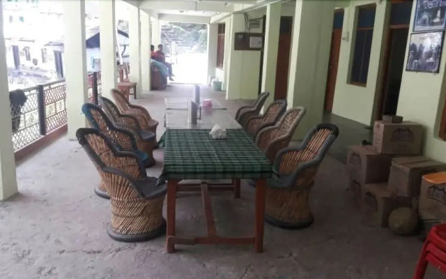 Hotel  Shantikunjh