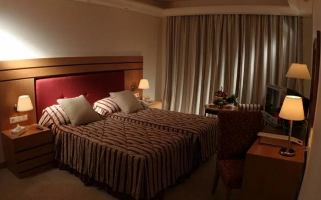 Safir Bhamdoun Hotel