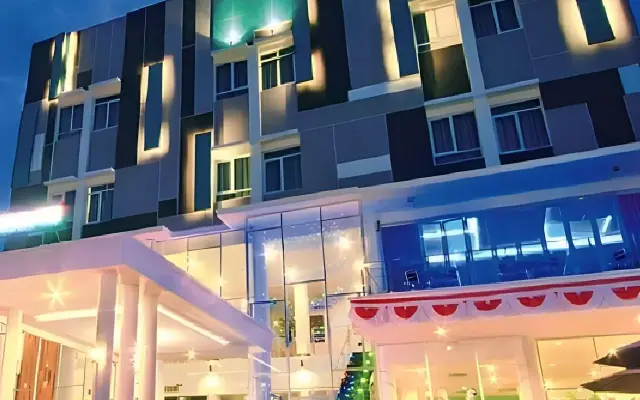 Splash Hotel
