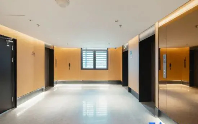 JI Hotel (Beihai Wanda Plaza Yintan Avenue)