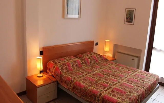 Snug Holiday Home in Lazise With Heating, Near Lake Garda