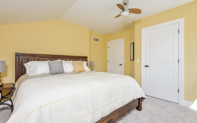 Swing Bridge Condo - Unit 40