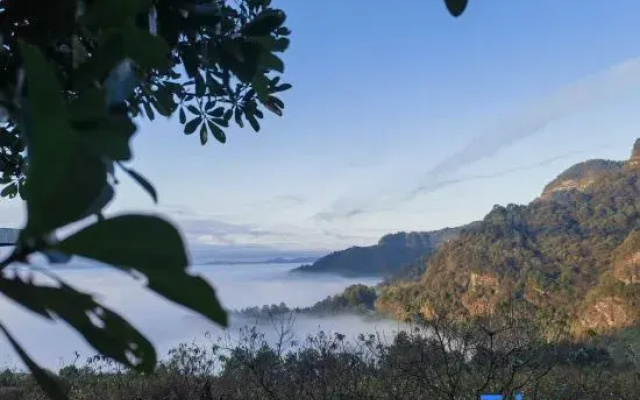 Xiuning Mountain Villa