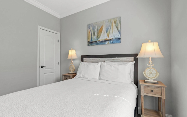 Pet Friendly Beach House - Lazy Palms