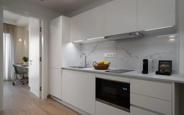 One Bedroom Apartment with Outdoor Jacuzzi