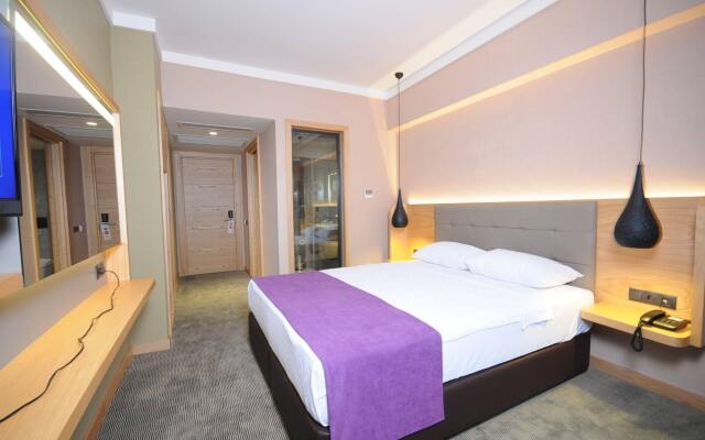 Candan City Beach Hotel Мармарис комната для гостей