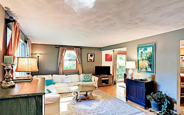 46 Paola Dr Home