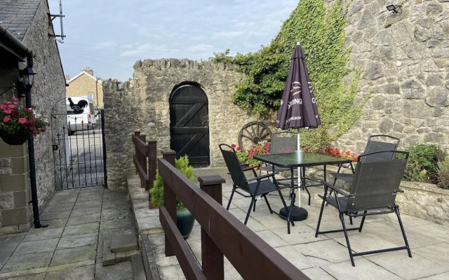 Farmyard Inn Youlgreave