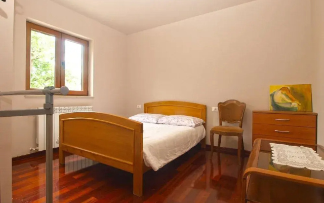Apartment 1695