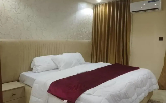 Aquarian 2 Bedrooms Apartment