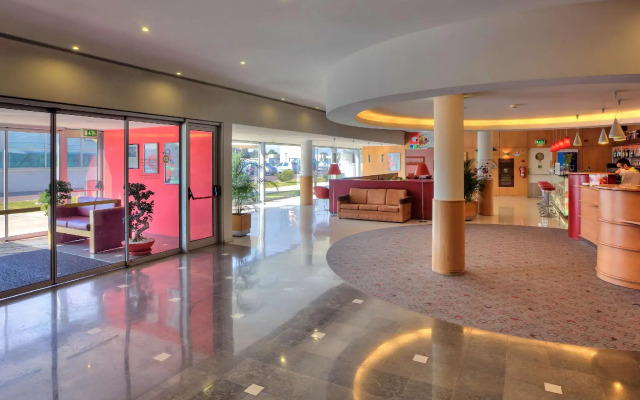 ibis Porto Sao Joao