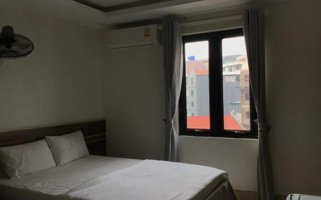 Cong Khanh Hotel