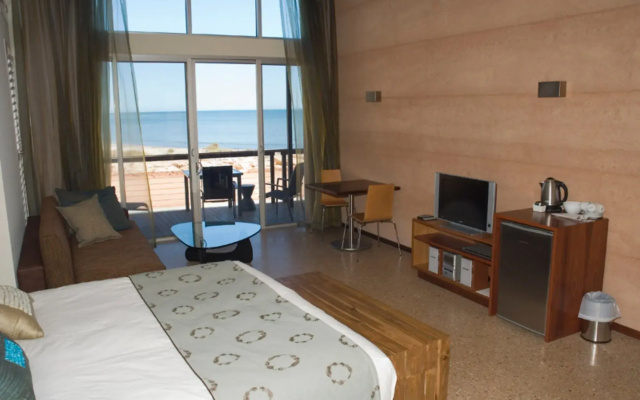 Mantarays Ningaloo Beach Resort