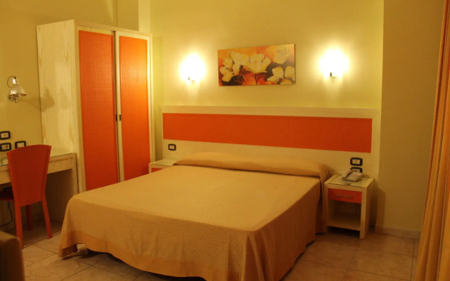 Hotel Cristal Eboli
