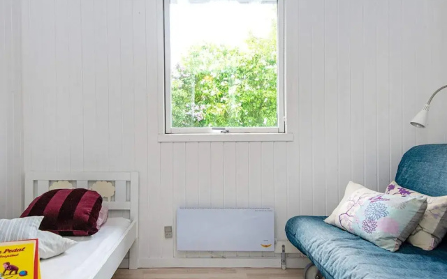 6 Person Holiday Home in Juelsminde
