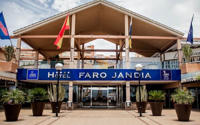 Отель MUR Hotel Faro Jandía Испания, Морро Жабле - отзывы, цены и фото номеров - забронировать отель MUR Hotel Faro Jandía онлайн вид на фасад