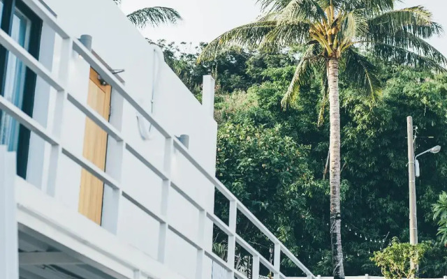 Yellow's B&B Kenting