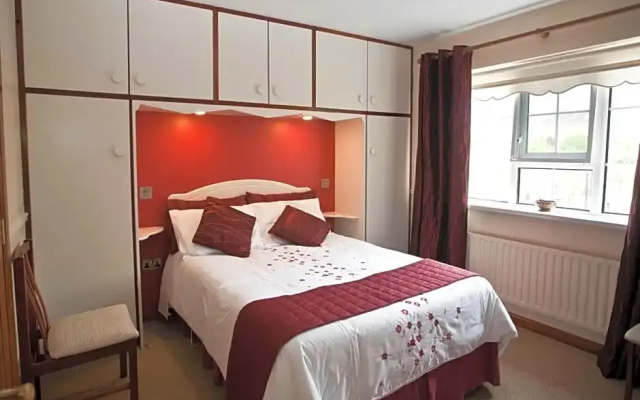 Avalon House B&B
