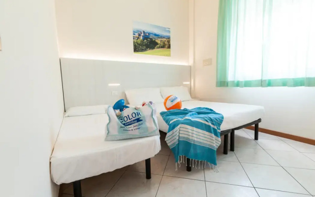 Color Metropolitan Family Hotel