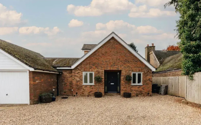 The Hayfield - From 500 Per Night
