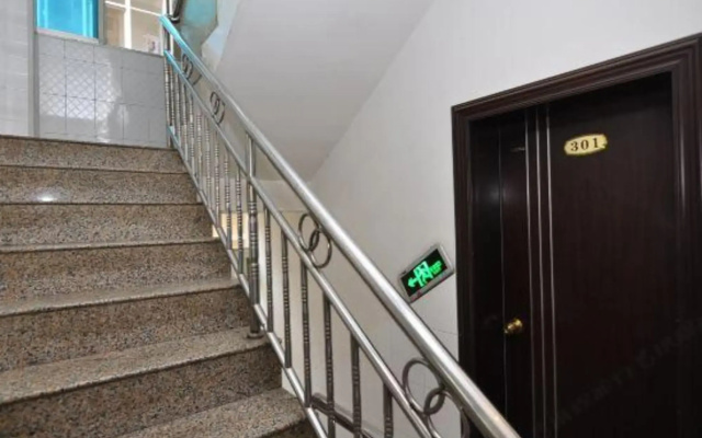 Yuxi Jinhua Hotel