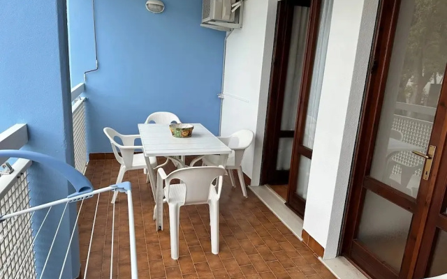 Beachside Retreat for Families With Parking