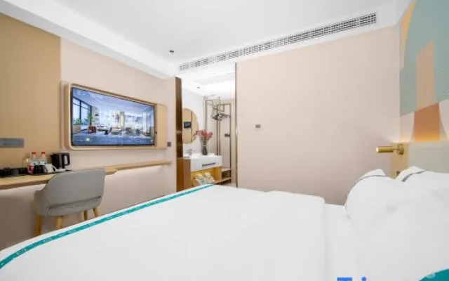 Yunzhishang Hotel (Lijiang Ancient City Xueshan Road)