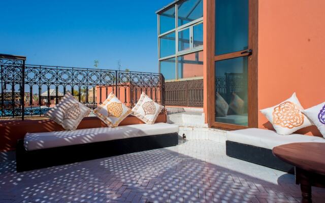 Отель Riad Al Ralia Марракеш вид на фасад