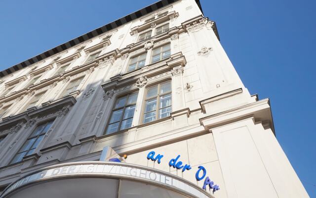 Отель Living Hotel an der Oper Австрия, Вена - 1 отзыв об отеле, цены и фото номеров - забронировать отель Living Hotel an der Oper онлайн вид на фасад
