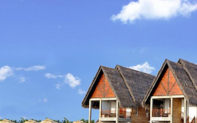 Отель Maalu Maalu Resort & Spa вид на фасад