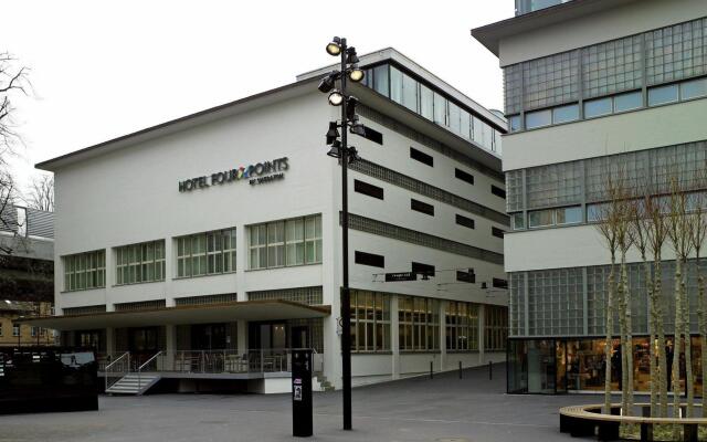 Отель Four Points by Sheraton Sihlcity Zurich Швейцария, Цюрих - отзывы, цены и фото номеров - забронировать отель Four Points by Sheraton Sihlcity Zurich онлайн вид на фасад