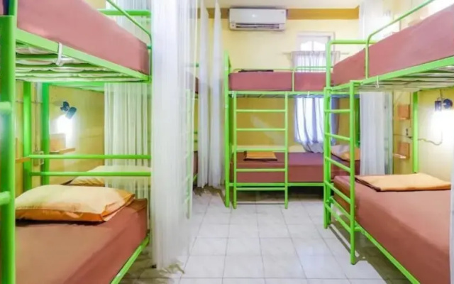 Hotel O Wonosobo Bunkbed