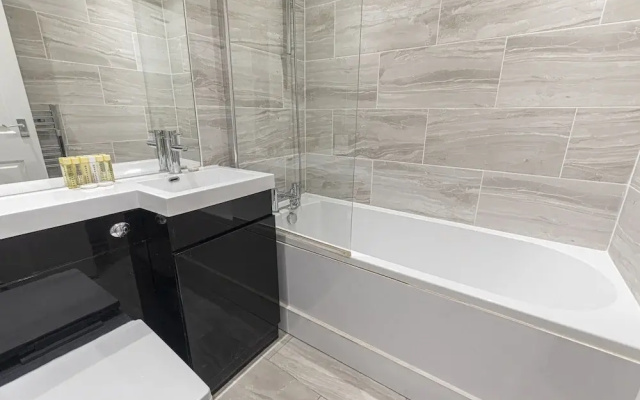JOIVY Stylish 2 Bed Flat In Notting Hill