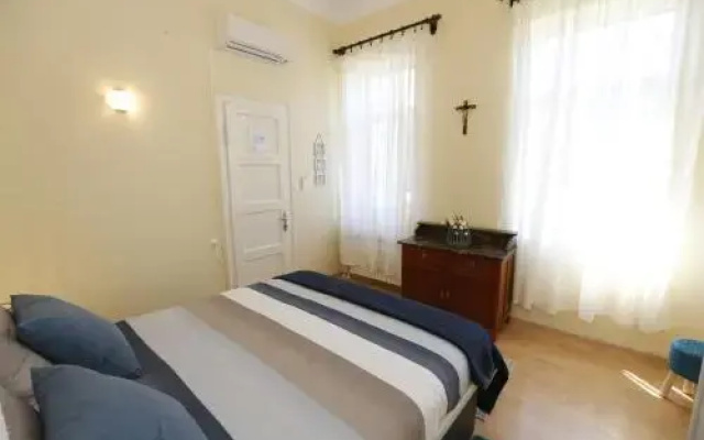 Bed & Breakfast Three Angels