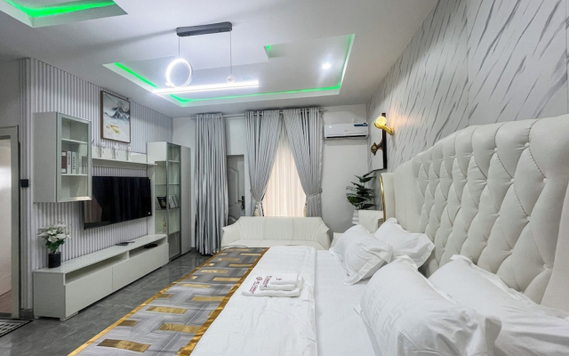 JRC Chariot Hotel