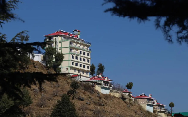Hill Top Resorts Narkanda