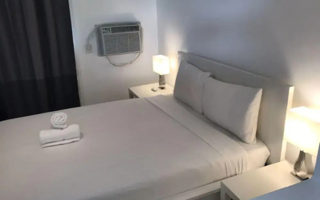 Hallandale Beach Apartments
