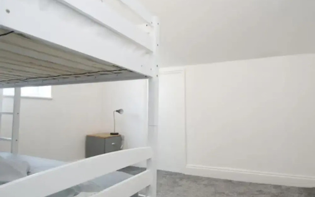 Snug Margate Apartment