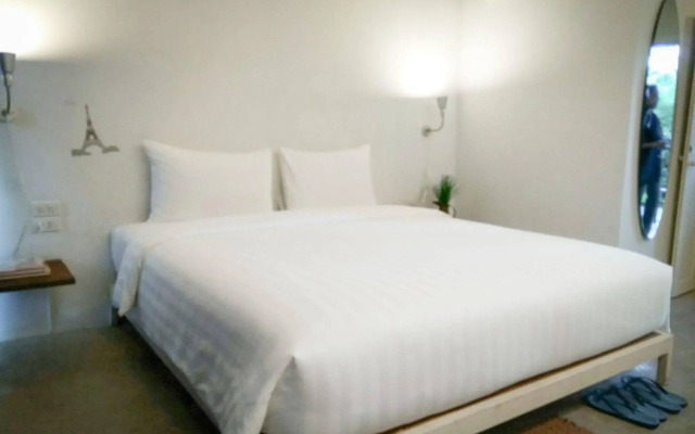 NY TH Hotel
