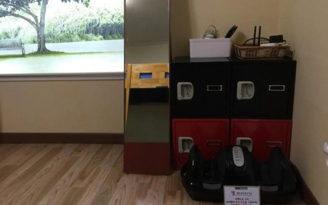 Lefthander Guesthouse