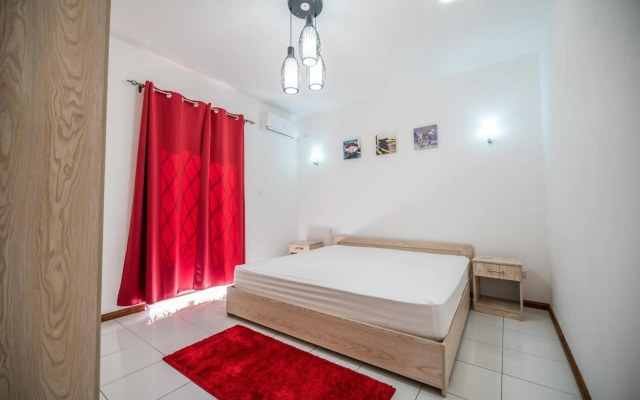 Jade Apartment