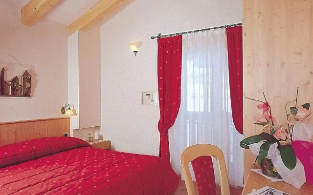 Hotel Ai Zirmes