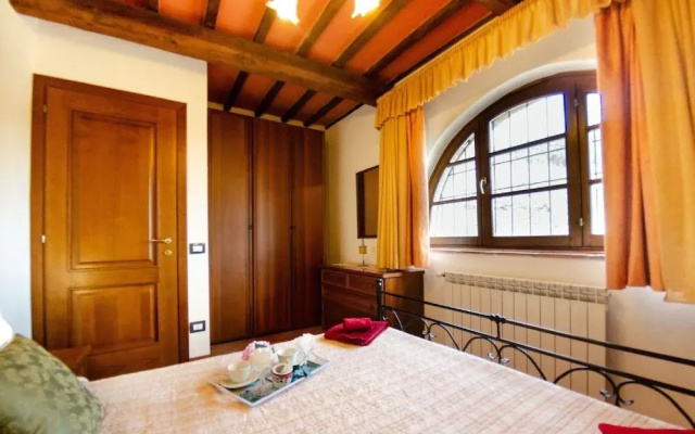 Spacious Cottage in Buti