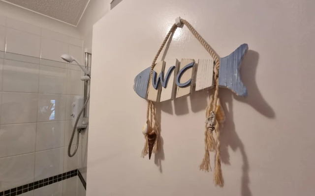 360 Serviced Accommodations - Swan Path Retreat - 2 Bedroom Apartment