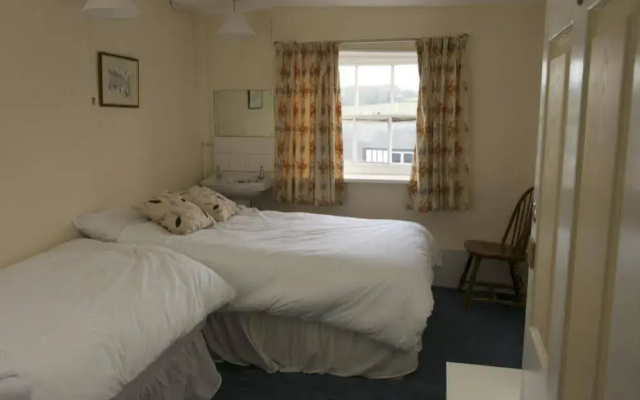 The Hop Pole Hotel