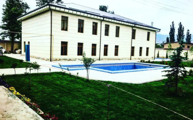 NUR Hotel & Resort