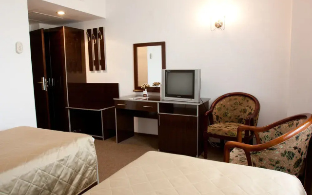 Denisa Hotel